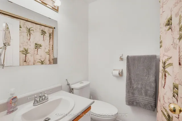 Additional image 14 of 618 Barton St Unit 9