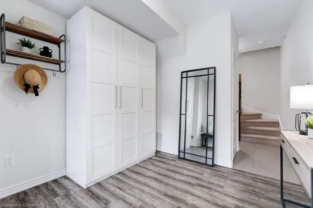 Additional image 3 of 215 Dundas St Unit 25