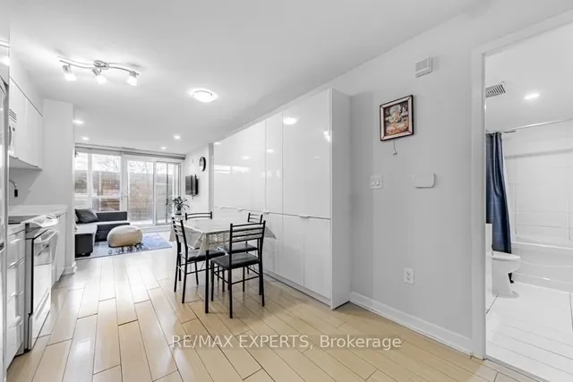 Additional image 11 of 10 Capreol Crt Unit 226