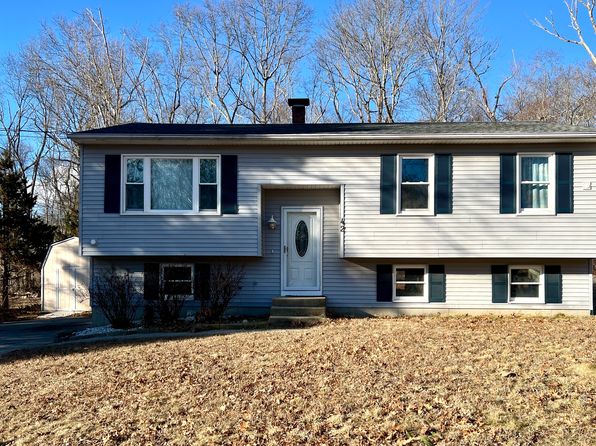 42 Beechwood Blvd, Plainfield, CT 06374