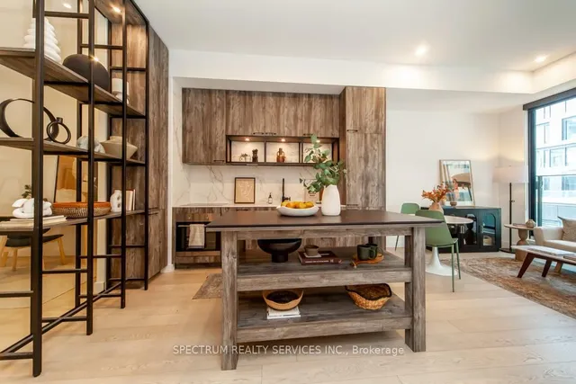 Additional image 11 of 505 Richmond St Unit 424