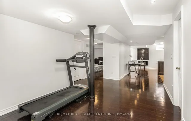 Additional image 36 of 1268 Rolph Terr