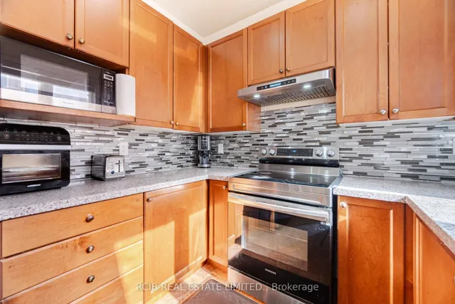 Additional image 14 of 22 Robitaille Dr