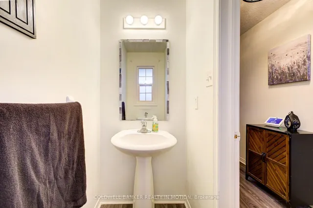 Additional image 16 of 18 Donnenwerth Dr