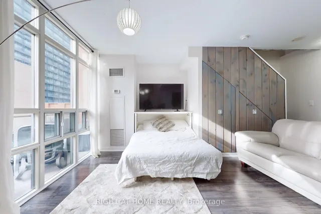 Additional image 16 of 255 Richmond St Unit 401