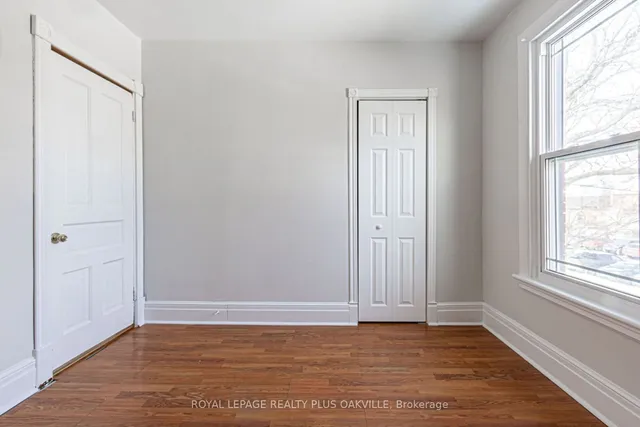 Additional image 30 of 58 Lorne Ave