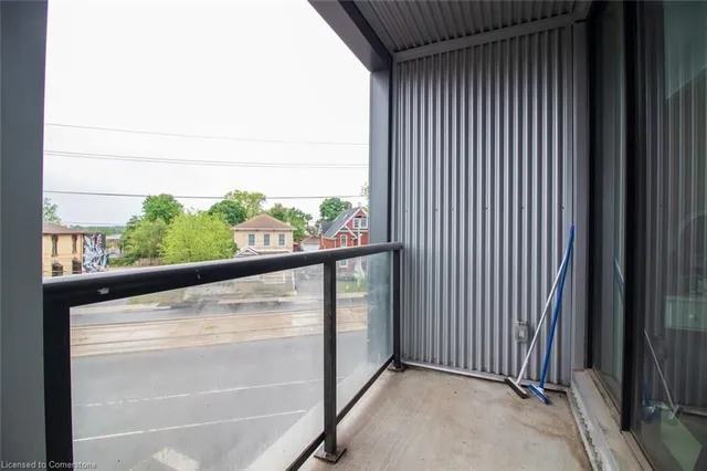 Additional image 20 of 690 King St Unit 309