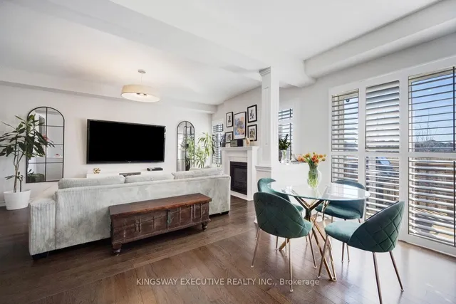 Additional image 17 of 12 ACTION Dr