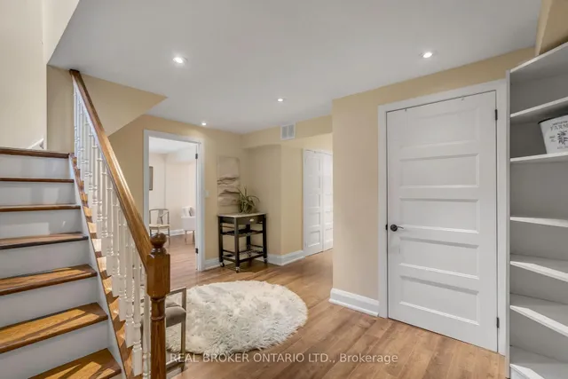 Additional image 28 of 154 Brighton Ave