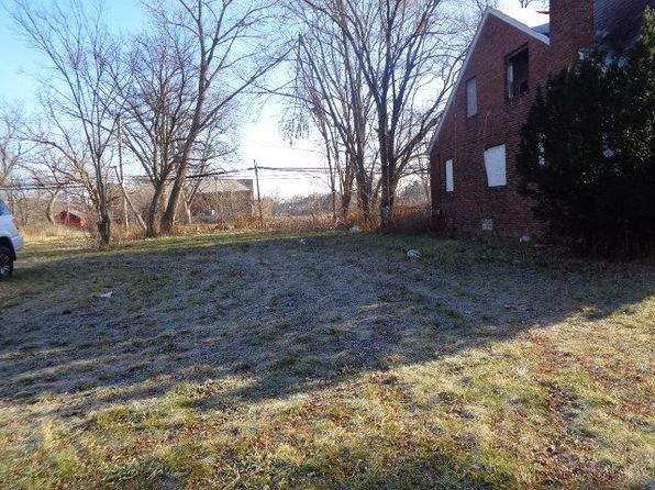 18088 Pelkey St, Detroit, MI 48205