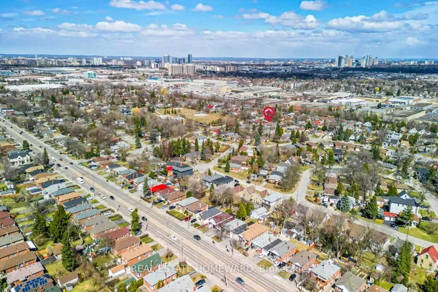 Additional image 30 of 39 Compton Dr