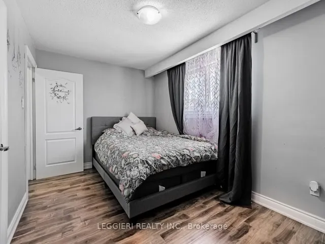 Additional image 24 of 6849 Darcel Ave