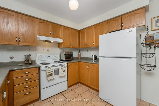 Additional image 17 of 12 Tiller Tr