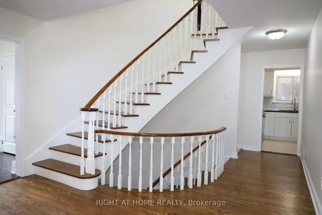 Additional image 39 of 236 York Mills Rd