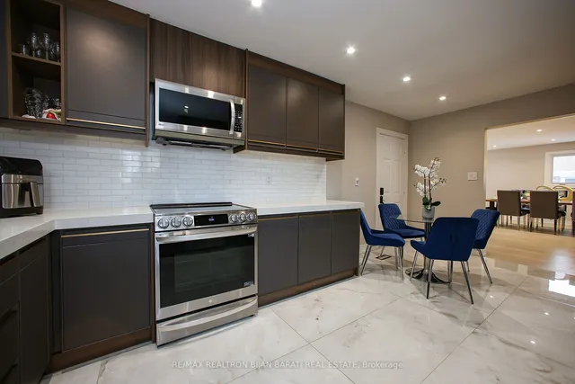 Additional image 10 of 66 Moore Park Ave