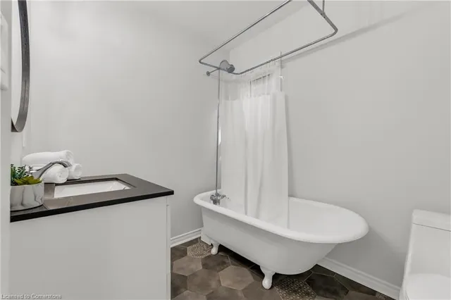 Additional image 32 of 152 Balmoral Ave