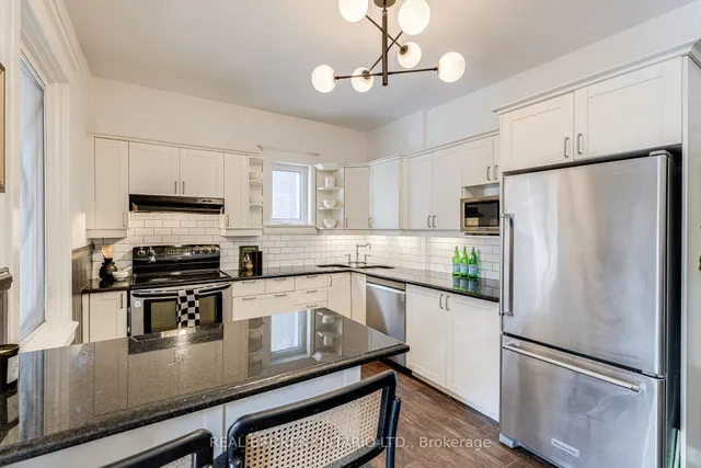 Additional image 17 of 174 Monarch Park Ave