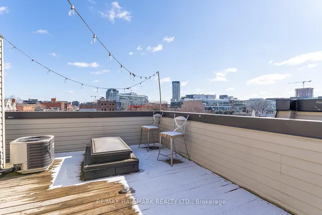 Additional image 33 of 443D Queen St