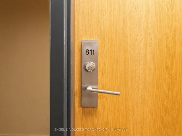 35 Church St Unit 811