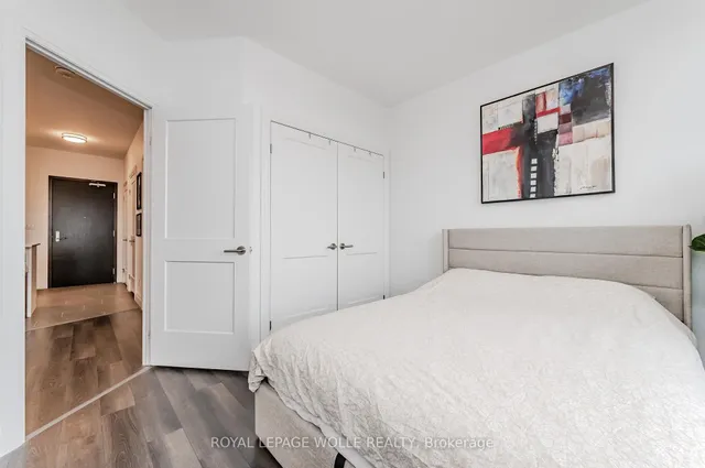 Additional image 23 of 399 Queen St Unit 210