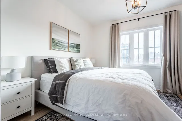 Additional image 17 of 85 Poulette St