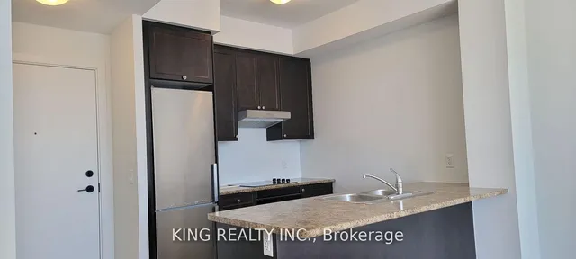 Additional image 10 of 600 North Service Rd Unit 306