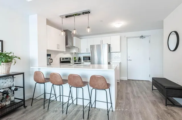 Additional image 6 of 1 Redfern Ave Unit 315