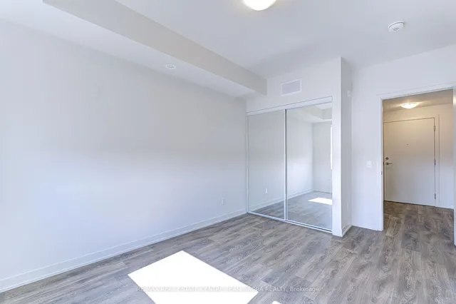 Additional image 20 of 62 Sky Harbour Dr Unit 405