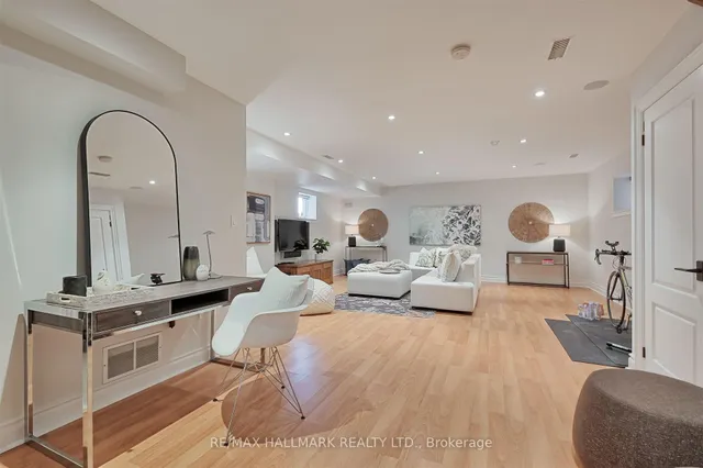 Additional image 32 of 89 Donegall Dr