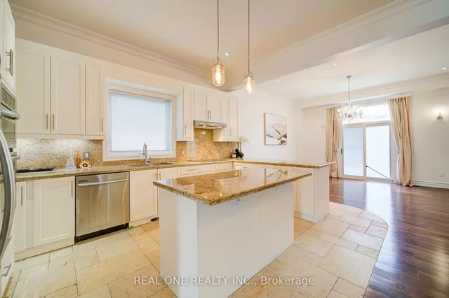 Additional image 7 of 210 Maplehurst Ave