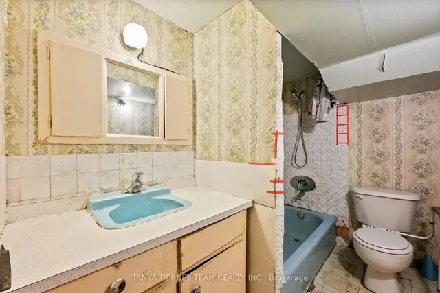 Additional image 30 of 60 Droxford Ave