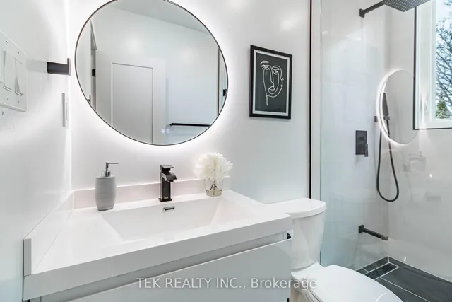 Additional image 34 of 562 Pape Ave