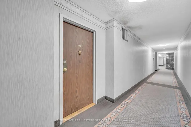 Additional image 13 of 15 Kensington Rd Unit 1209