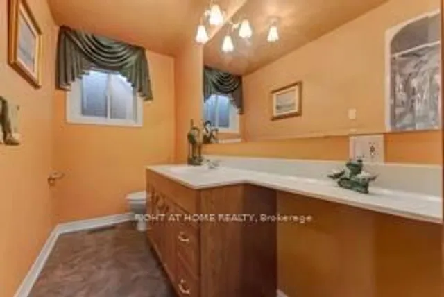 Additional image 13 of 3592 Stonecreek Cres