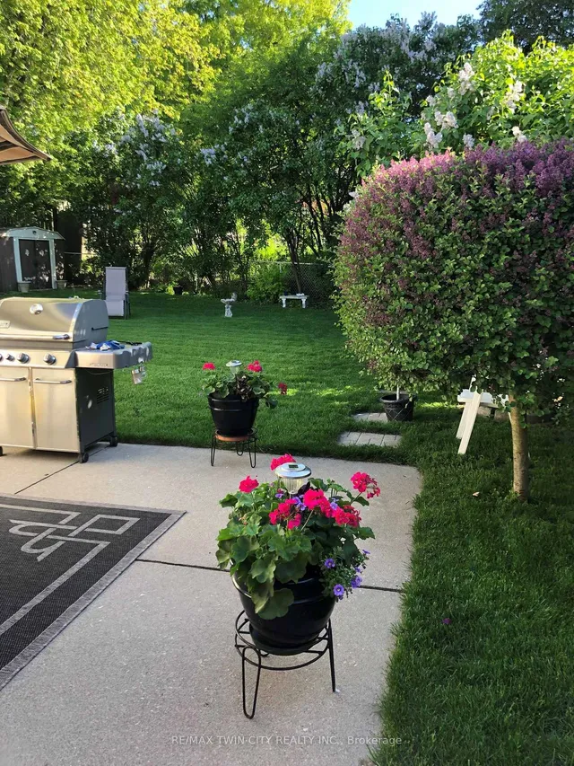 Additional image 40 of 158 Martinglen Cres