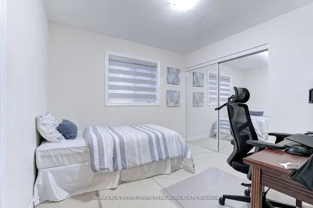 Additional image 29 of 27 Monkton Circ