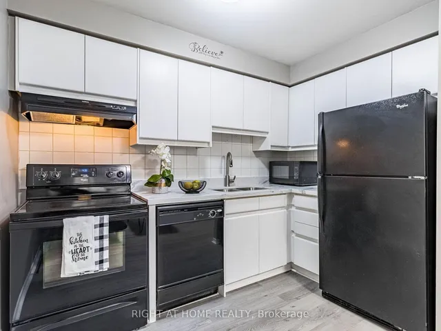Additional image 7 of 36 James St Unit 303