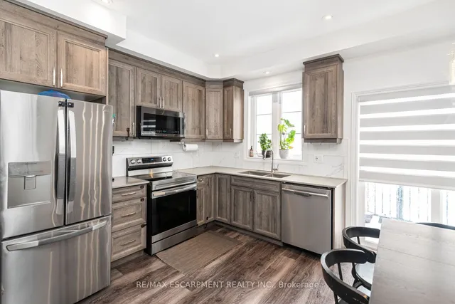 Additional image 18 of 575 Woodward Ave Unit 24