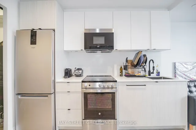 Additional image 12 of 2369 Danforth Ave Unit 711