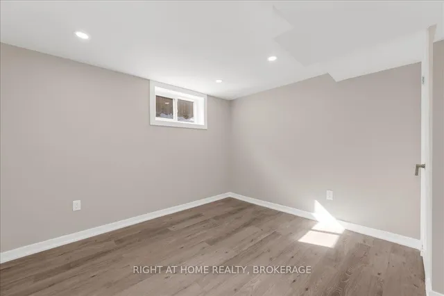 Additional image 32 of 392 East 43rd St