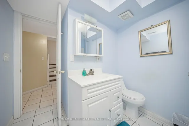 Additional image 45 of 19 Blue Lake Ave