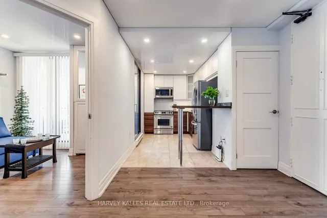 Additional image 8 of 33 Harbour Sq Unit 2440