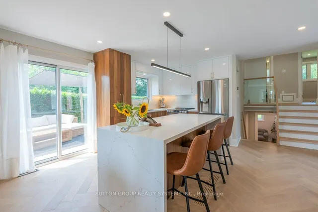 Additional image 9 of 1264 Landfair Cres