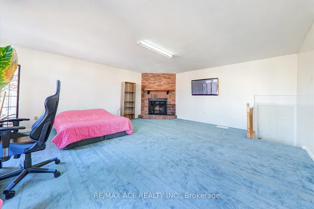 Additional image 8 of 6 Rockwood Dr