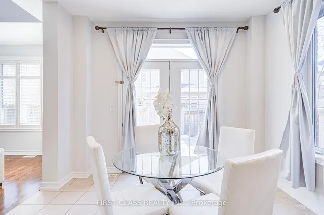 Additional image 15 of 566 North Park Blvd