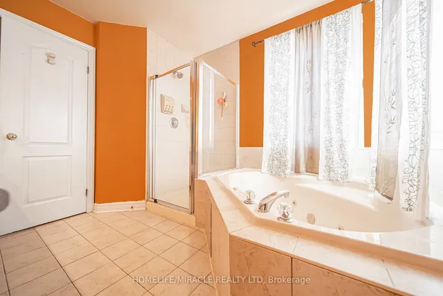 Additional image 14 of 11 Redtail Cres