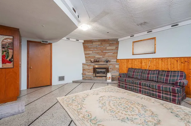 Additional image 30 of 36 Breadner Dr