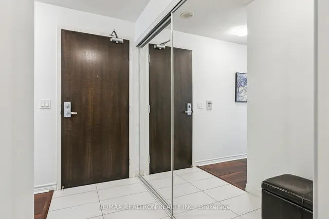 Additional image 6 of 19 Grand Trunk Cres Unit 1215