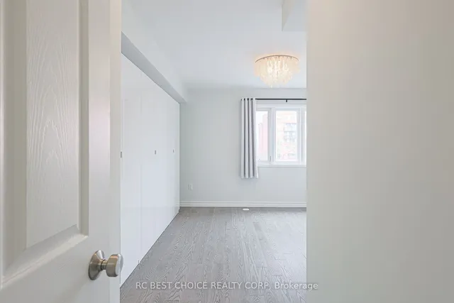 Additional image 21 of 10 Merchant Lane Unit 233