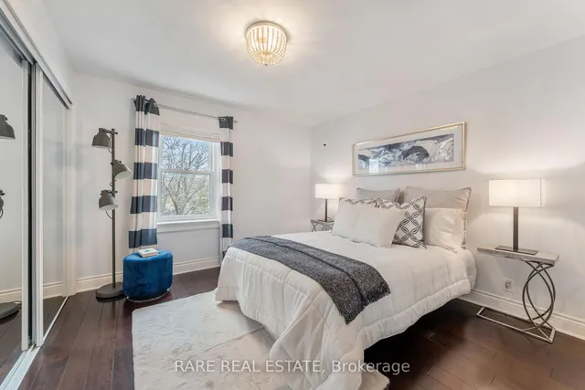 Additional image 11 of 152 Queensdale Ave